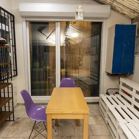 Central With Garden In Moda, Kadikoy *