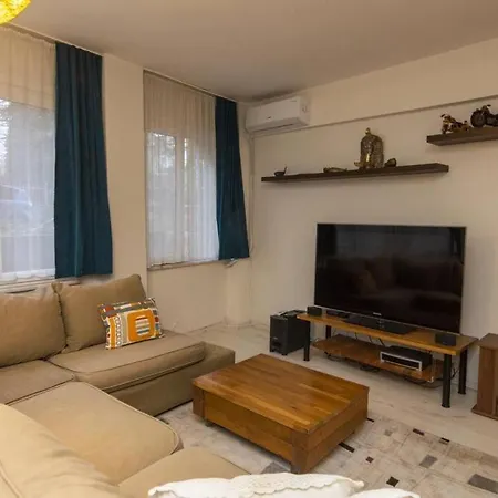 Διαμέρισμα Central With Garden In Moda, Kadikoy *