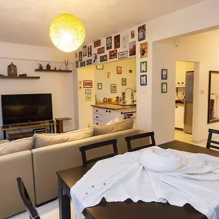 Central With Garden In Moda, Kadikoy Διαμέρισμα