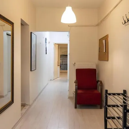 Central With Garden In Moda, Kadikoy Διαμέρισμα *