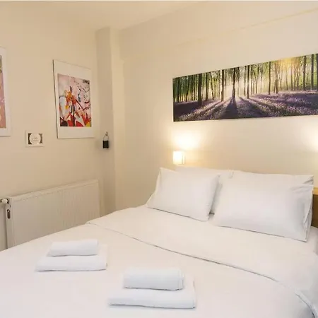 Central With Garden In Moda, Kadikoy